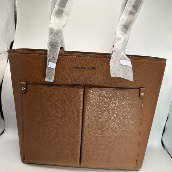 Michael Kors Women's Leather Jet Set Travel Tote Bag Purse NEW - Picture 7 of 12